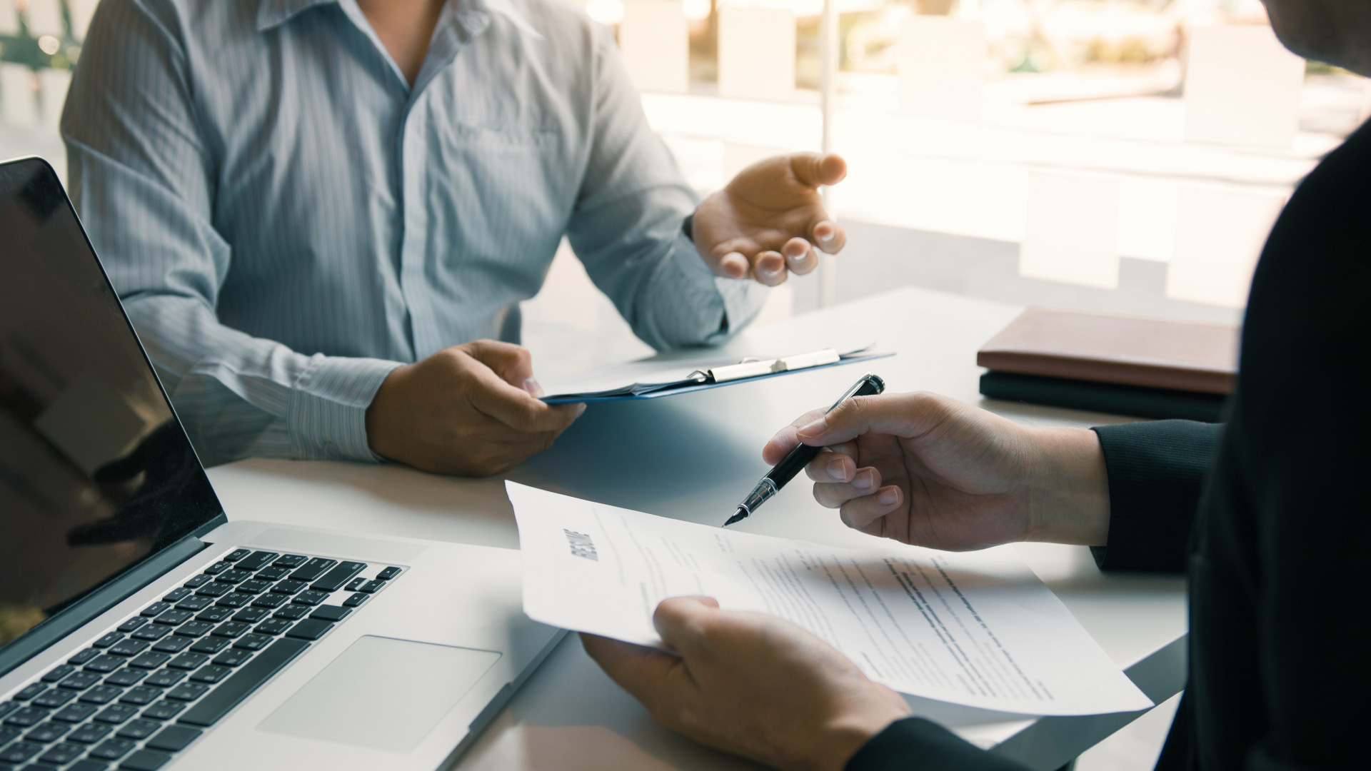 Resume Writing Service Los Angeles What Sets the Best Apart